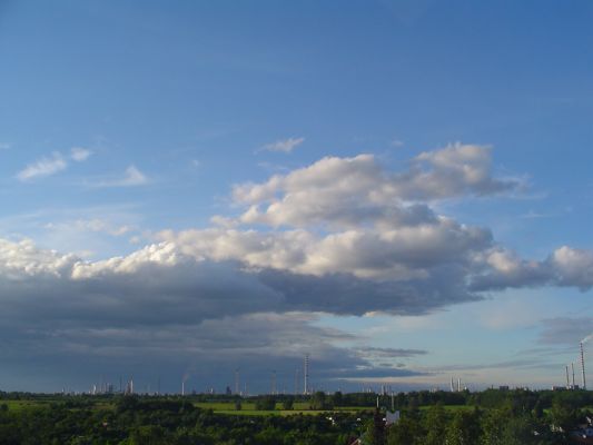 kombinat
ten komin po prawej ma spore odchyły od pionu ...
Słowa kluczowe: kombinat