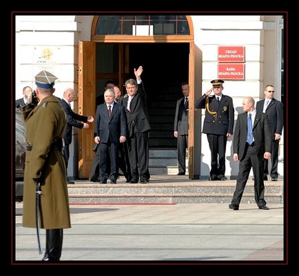 Wizyta Prezydentów: Polski Lecha Kaczyńskiego i Ukrainy Wiktora Juszczenki w Płocku.
ceremonia powitania

