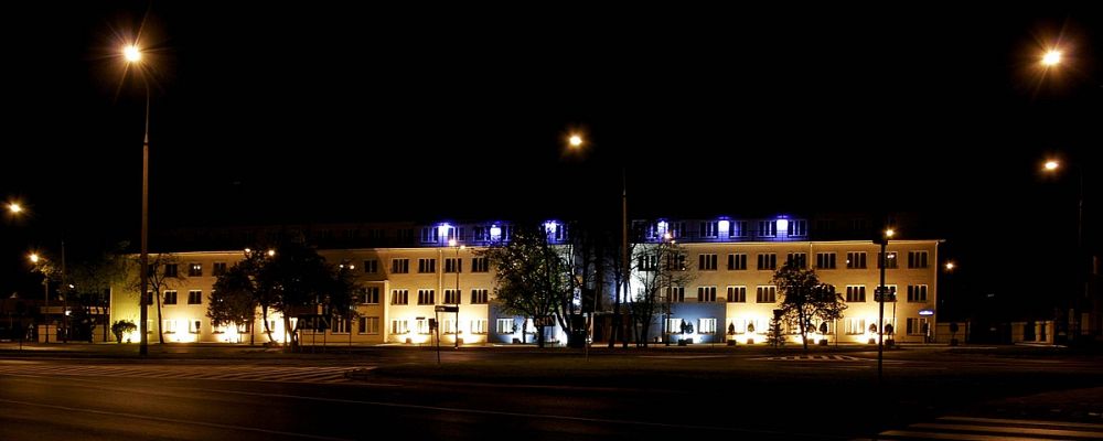 Zenergetyzowany night building.
