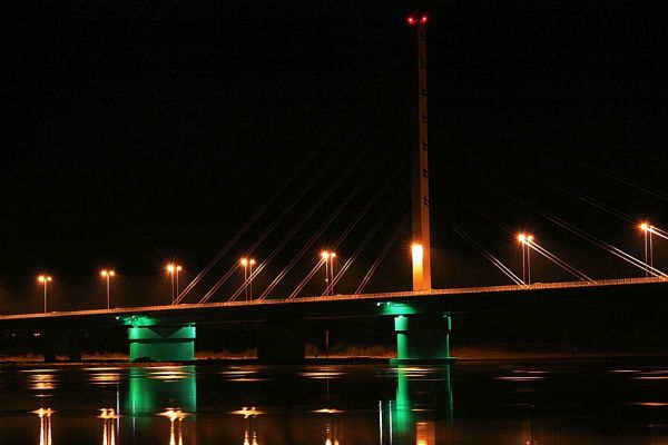 Nowy most w nowej odsłonie.
