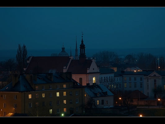 Cztery wieże
z dedykacją dla Maćka
