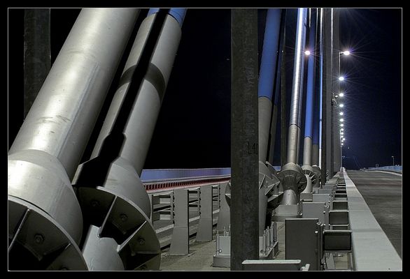 Nocny spacerek po nowym moście.
