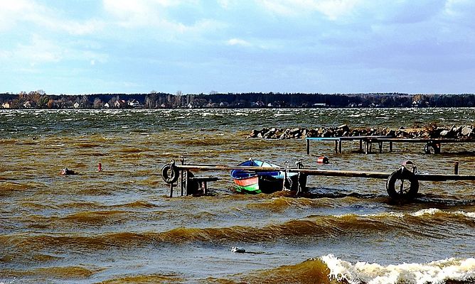Wisła - okolice przystani żeglarskiej w Brwilnie.
