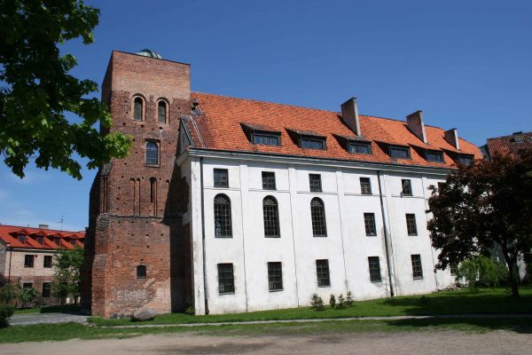 LO. im. St. Małachowskiego .
