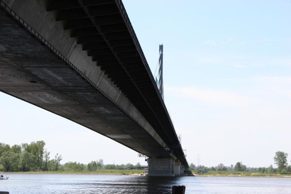 Nowy most w budowie.
