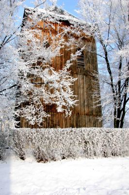 Dzwonnica przy kościele Św. Dominika

