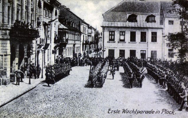 Parada wojsk niemieckich 1914r.
Parada wojsk niemieckich 1914r.
