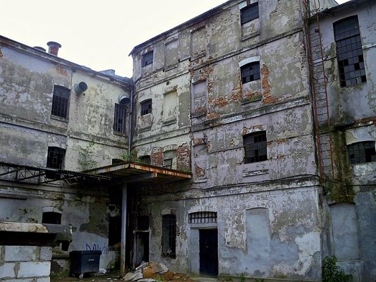 Ruina w centrum miasta
Młyn przy ul. Bielskiej
