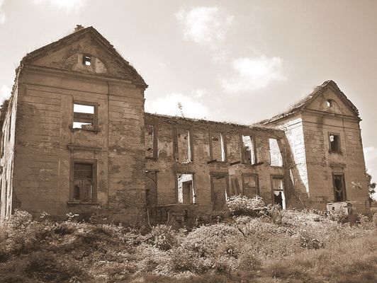 Studzieniec
Północna fasada pałacu.
Słowa kluczowe: Studzieniec pałac