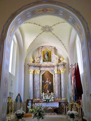 Miszewo Murowane - kościół
Kaplica św. Anny z barokowym ołtarzem, pod kaplicą jest krypta, niestety zamurowana.
Słowa kluczowe: Miszewo Murowane