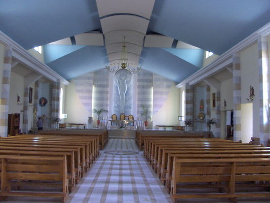 Kościół Dobrego Pasterza - wnętrze
