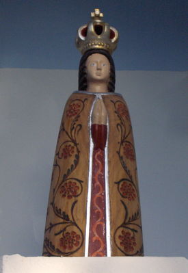 Odnowiona kapliczka nad Parową
Nowa figurka Madonny
Słowa kluczowe: Skarpa kapliczka madonna