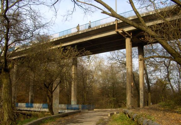 Dwa mosty
Most nad Parową i most nad Brzeznicą
Słowa kluczowe: most Parowa Brzeznica