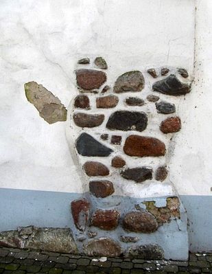 Mur w ścianie
Detal kościoła farnego.
