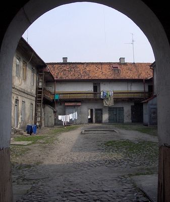 Podwórko
Oficyny kamienicy przy ul. Grodzkiej
Słowa kluczowe: Grodzka