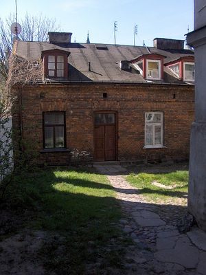 Mroczne podwórko I
Ulica Kościuszki obok książnicy.
