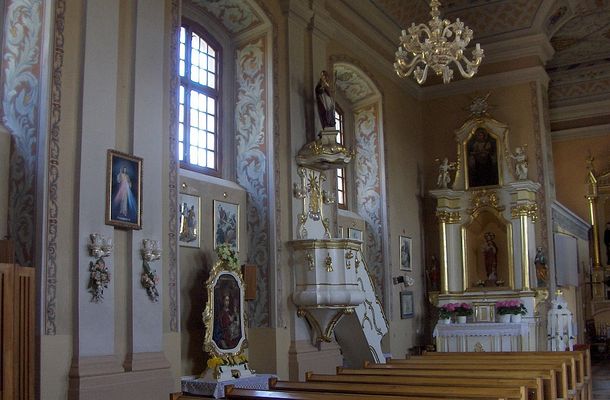 Ambona
Barokowe wyposażenie kościoła w Bądkowie.
Słowa kluczowe: Bądkowo kościół