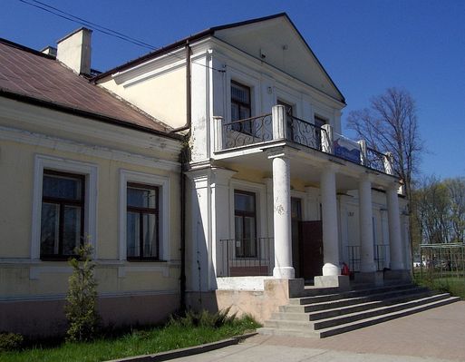 Dwór w Brudzeniu Dużym
W dworze obecnie mieści się szkoła.
Słowa kluczowe: Brudzeń dwór