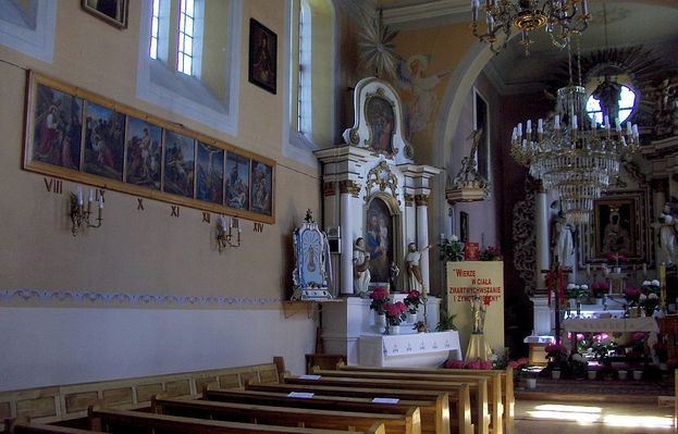 Siecień
Wnętrze kościoła św.Józefa.
Słowa kluczowe: Siecień kościół