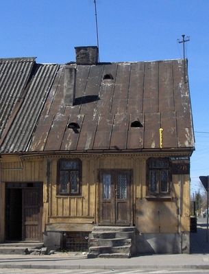 Drobin
Stary domek przy rynku.
Słowa kluczowe: Drobin