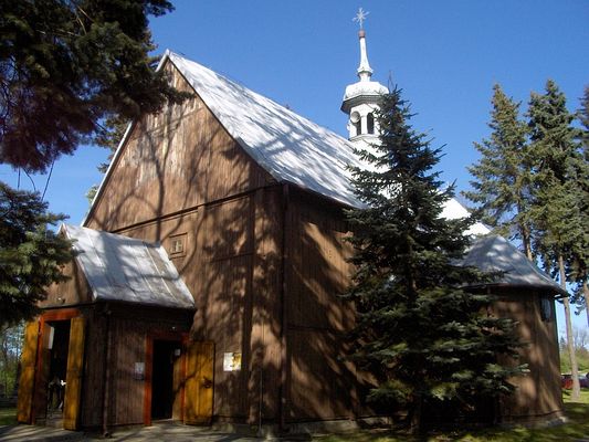 Kościół w Trzepowie
XVI-wieczny drewniany kościół, jeden z trzech najstarszych na płockim Mazowszu.
Słowa kluczowe: Trzepowo kościół