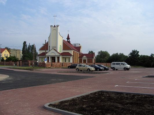 Polbruk i asfalt
Nowe otoczenie kościoła na Skarpie.
Słowa kluczowe: Skarpa