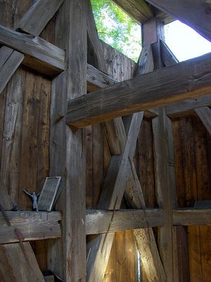 Drewniana konstrukcja
Wnętrze dzwonnicy przy kościele św. Aleksego w Trzepowie.
Słowa kluczowe: Trzepowo