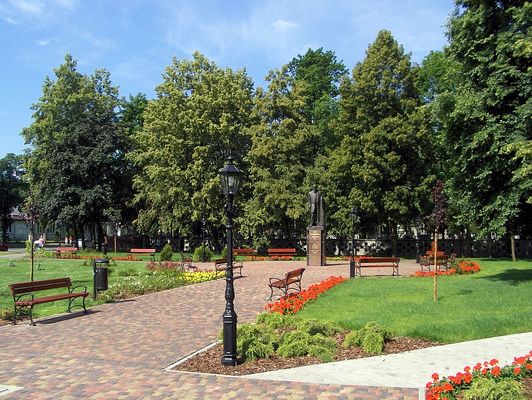 Nowy skwerek (Łukasiewicza?)
