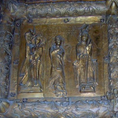 DRZWI PŁOCKIE - detal
Zwiastowanie, po lewej Chrzest Jezusa.
Słowa kluczowe: Płock katedra drzwi