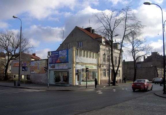 Złoty Róg
Zbieg ulic Bielskiej i Kwiatka.
