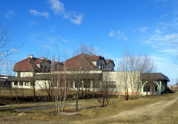 Szkoła w Górach
Zespół Szkół im. Leokadii Bergerowej.
