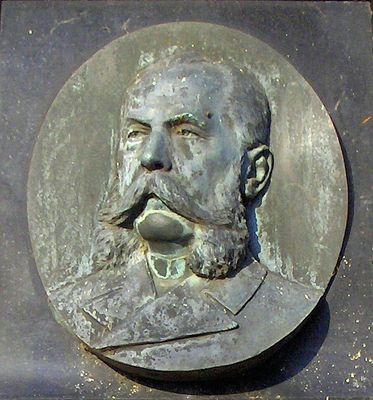 Marian Zglinicki 1824 - 1907
Nagrobny portret wiceprecesa Płockiego Sądu Okręgowego.
