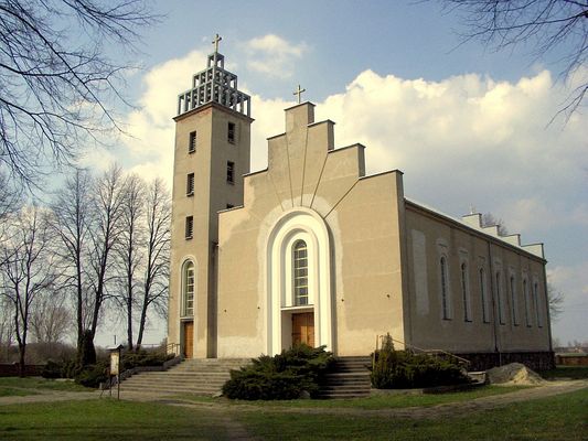 Czermno
Kościół św. Wawrzyńca, zbudowany w l. 1947 - 1952.
Słowa kluczowe: Czermno