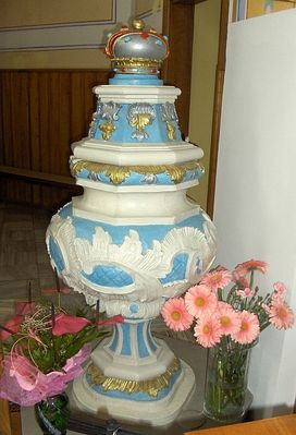 Miszewko Strzałkowskie
Rokokowa chrzścielnica.
