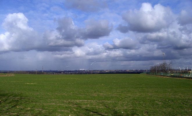 Śnieżne chmury
W Górach jeszcze świeci słońce, ale już niedługo będzie zadymka.
