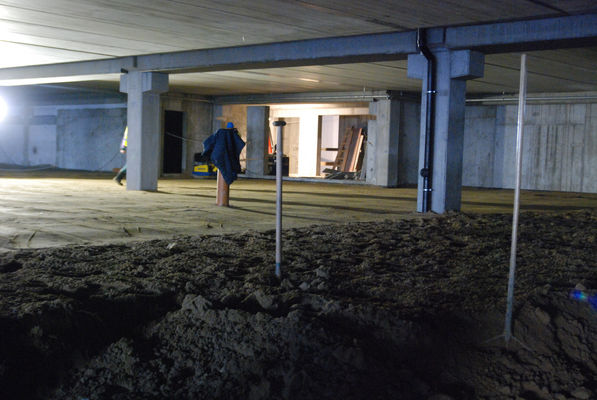 Galeria Mosty wnętrza
Utwardzanie podłoża w garażach na poziomie 0
Słowa kluczowe: galeria mosty prace budowlane