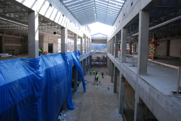 Galeria Mosty wnętrza
Główny hall łączący ul Tysiąclecia z garażami
Słowa kluczowe: galeria mosty prace budowlane