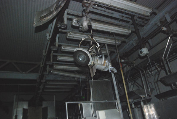 Zakłady Mięsne w Płocku
Wielka piła rozbiorowa ( duża kątówka) która służyła do rozbioru tusz, czyli cięcia na pól.
Słowa kluczowe: zaklady miesne plock