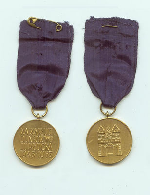 za zasługi dla rozwoju Płocka
Medal  Za zasługi dla rozwoju Płocka 1945-1965. Ostatni z medali jakie mi zostały po ojcu. Kiedyś miałem jeszcze X wieków Płocka, ale zaginął.
Słowa kluczowe: medal zasługi dla płocka