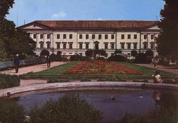 Pl. Obrońców Warszawy
