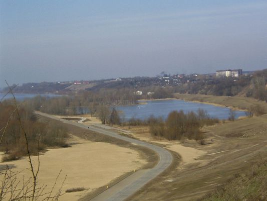 Widok na Wisłę i Sobótkę
zdjęcie już historyczne, bo nie ma jeszcze "ronda" :)
