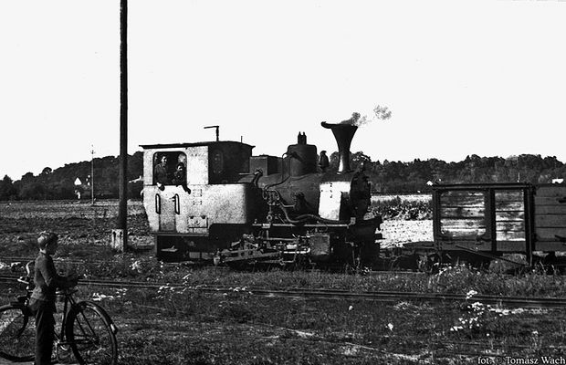 parowozik klejki wąskotorowej
Cukrownia Mała Wieś  1973r.
Słowa kluczowe: cukrownia Mała Wieś