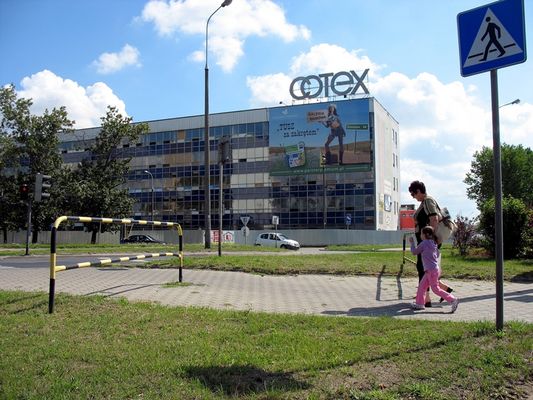 nieśmiertelny neon "Cotex"
kawał historii nowożytnej Płocka 
Słowa kluczowe: Cotex Płock
