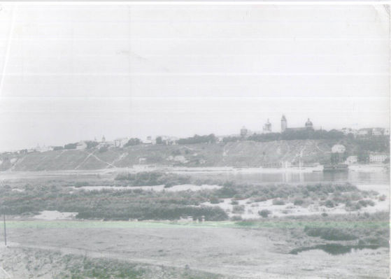 widok na Wisłę i Płock z 1962r.
tamy we Włocławku jeszcze nie ma
