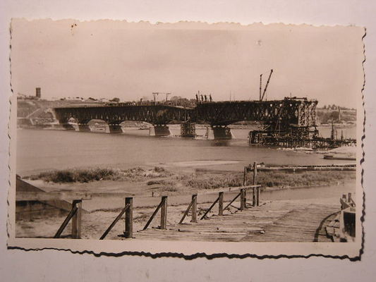 most  1940r.
anonimowe zdjęcie żołnierza Wermachtu
