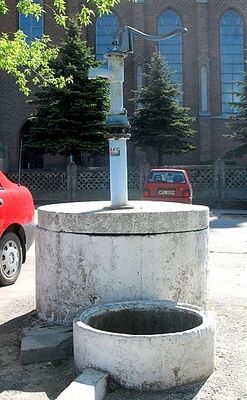 klasyczna pompa i studnia 
Bielsk
Słowa kluczowe: pompa studnia Bielsk