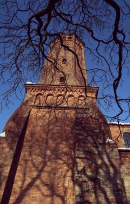 Wieża
Wieża katedry trochę inaczej :-)))
Słowa kluczowe: katedera, tumy