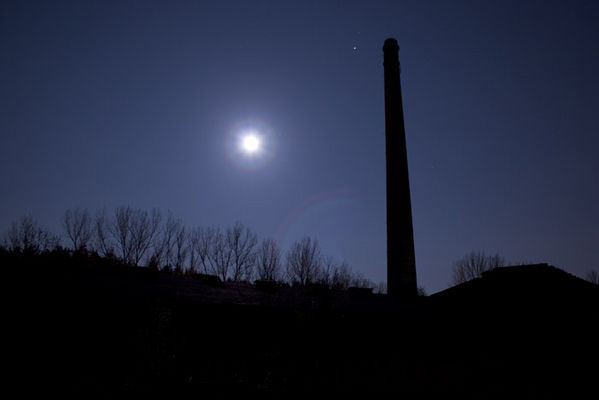 Cegielnia w blasku księzyca..
