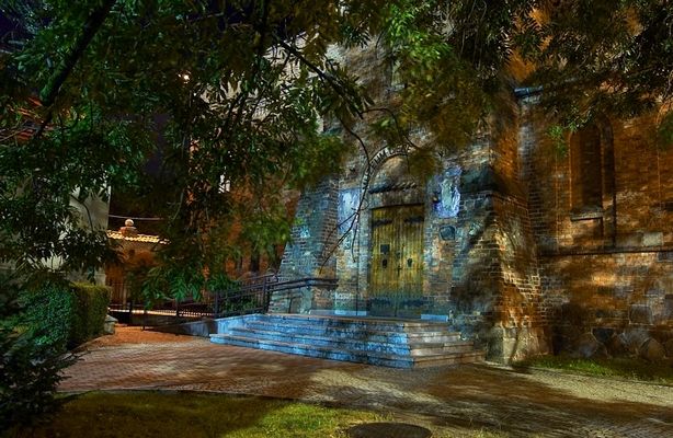 Muzeum diecezjalne nocą
