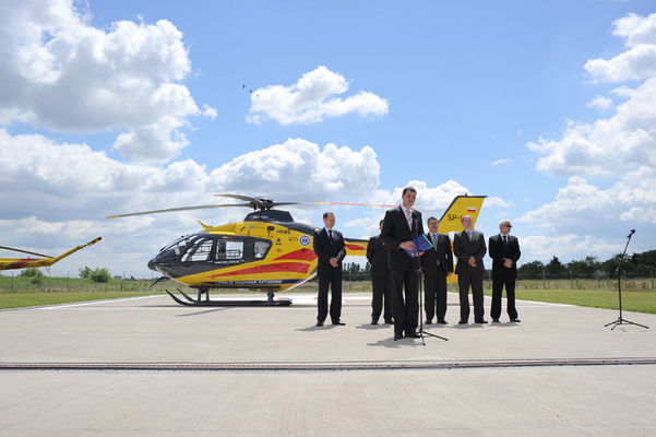 Przekazanie nowego śmigłowca EC 135 filii Lotniczego Pogotowia Ratunkowego

